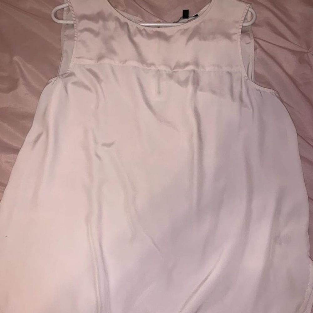 Chaus Wrinkle Proof Tank